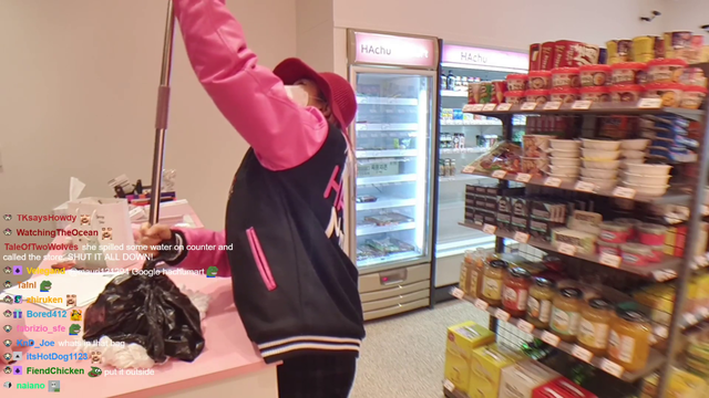 HAchubby deals with trolls calling her at hachuMart