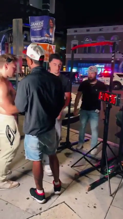 Raivis Ordway gets into an argument with a guy who confuses 140 seconds with 1 minute and 40 seconds