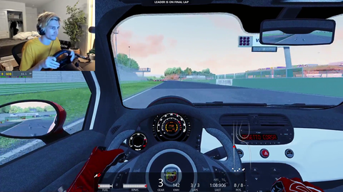 Streamer thinks hands must be on the wheel at all times