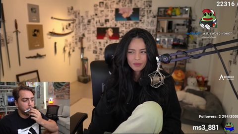 Valkyrae doesn't know what a co-founder is and wasnt even a co-founder of RFLCT