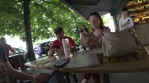 Soda's mom knows what snapchat is used for
