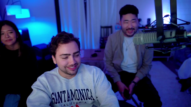 mizkif accidentally finds fuslie's guitar