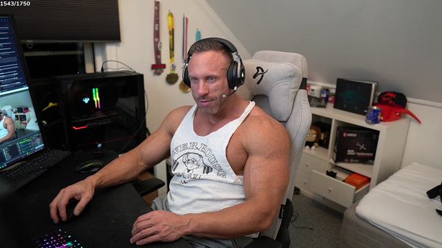 Knut gets an ad on his own channel
