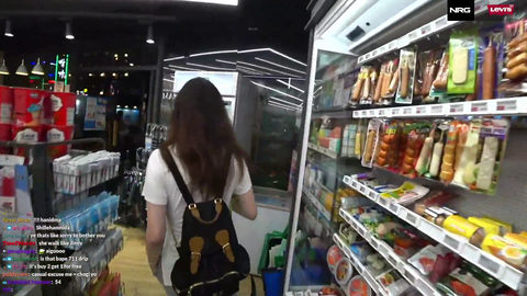Joey just randomly runs into Jinny's brother Kevin