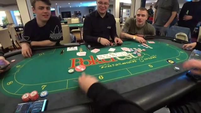jake gets jebaited in poker PepeLaugh