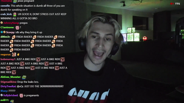 xQc clarifies that he didn't get anyone pregnant