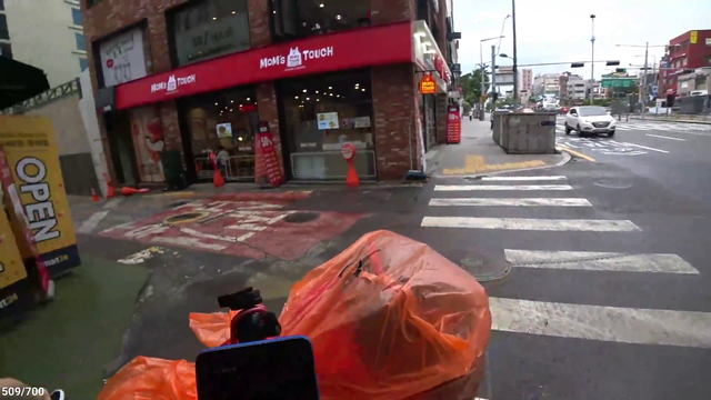 Korean girl runs away from foreigner