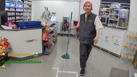 Customer walks in on HAchubby