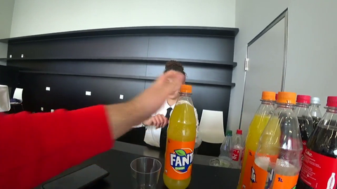 Esfand's fails at pouring drink