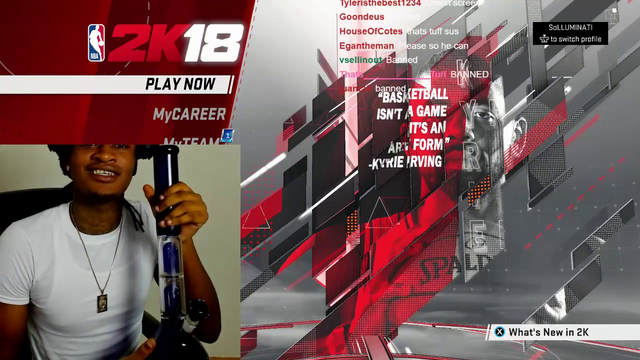 Streamer breaks bong on stream