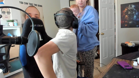 Erobb give his baby a kiss widepeepoHapy