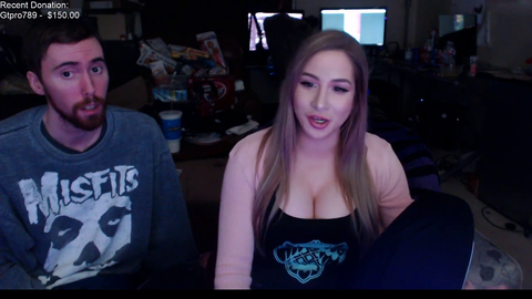 Asmongold knows how to talk to ladies :)