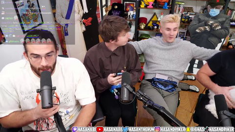 Xqc shows up at Hasan's house