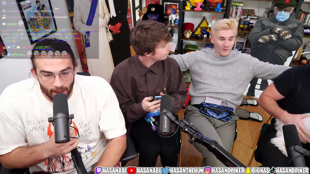 Xqc shows up at Hasan's house