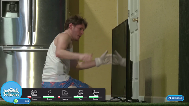 Jerma breaks his new tv within 30 seconds of having it