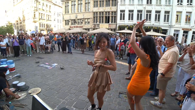 jaystreazy - Yuggie dances on insane drumming in Belgium