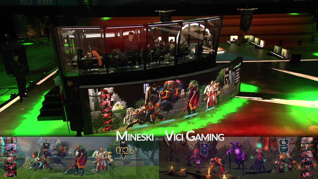 Dota 2 couple Kiss cam