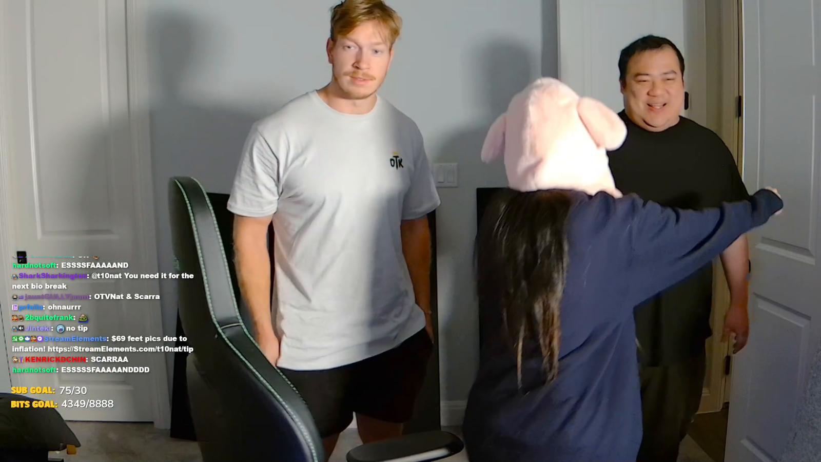 T10Nat introduces her dad to Arrav