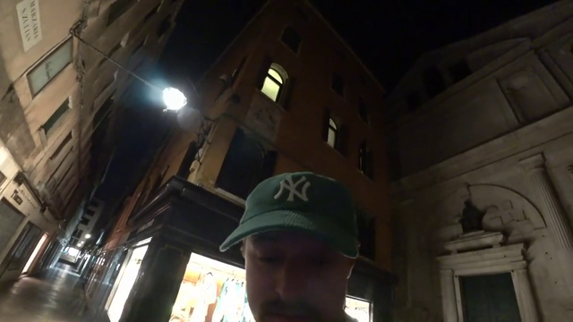 Rich encounters an assassin in Venice