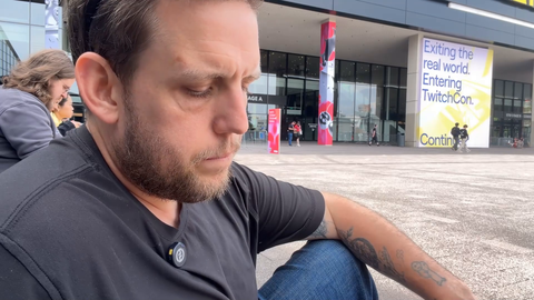 After livestreaming himself walking 340 miles to Twithcon his ticket was denied as he was about to arrive