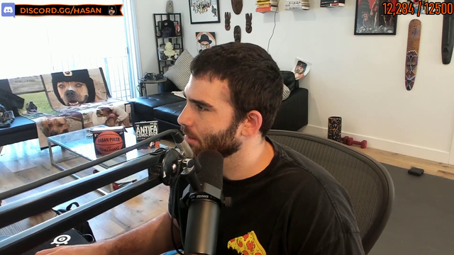 Hasan reacts to 'Dude Slaps His Mom's Ass, wtf,' A Movement in Three Parts