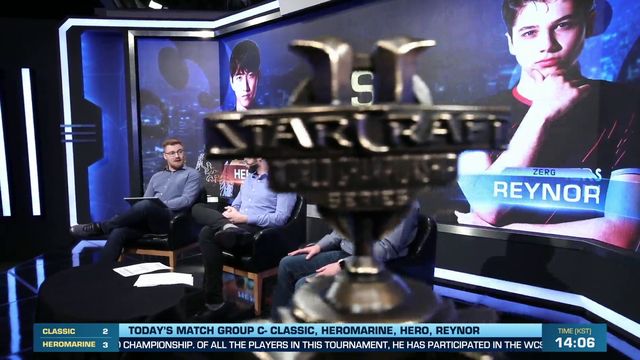 Starcraft commentator says a joke