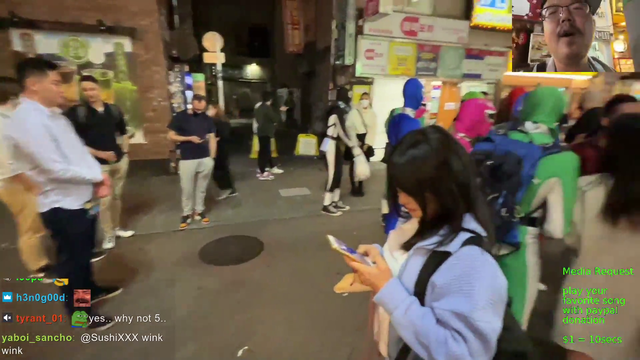 Pantsu Ranger tries to join in with other rangers