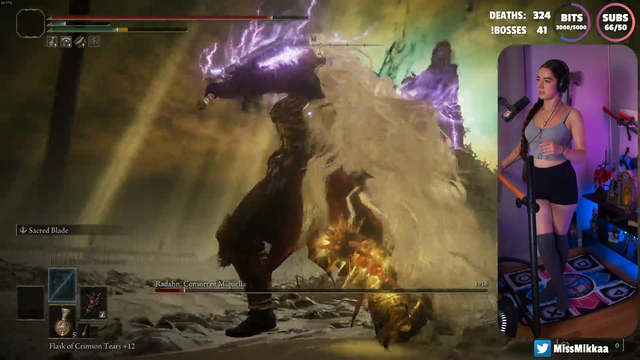 MissMikkaa beats Radahn with a dancepad after 52 tries