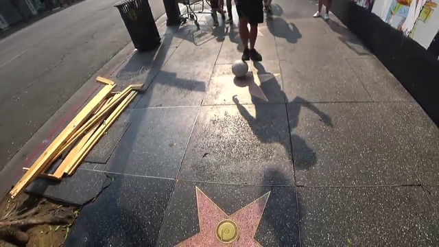 American cop humiliates Filipino live on stream
