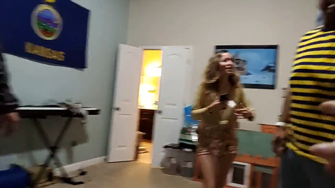 Soda and Greek randomly shows up at Mizkifs
