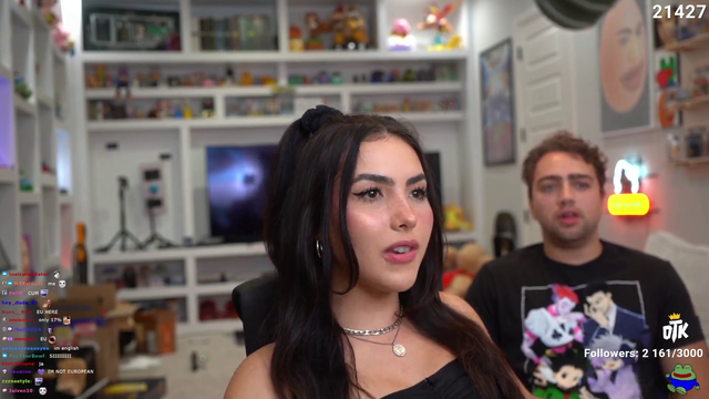 Mizkif - Miz panics when Andrea is about to expose his DMs