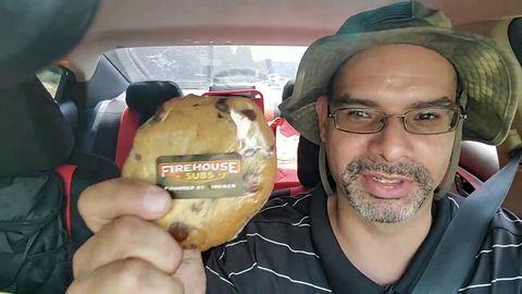UberEats driver eating someone's food because he forgot to give it to him and received a bad review