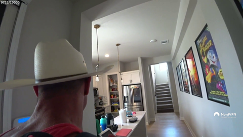 Knut Discovers Special Vegetables In Miz's House