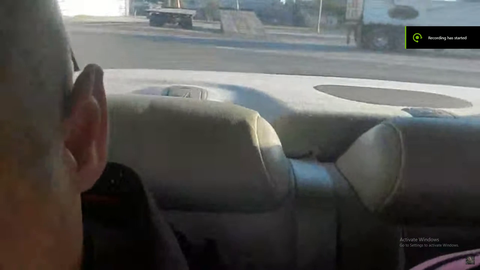 Camgirl pulls knife on Bjorn who unintentionally leaked her address