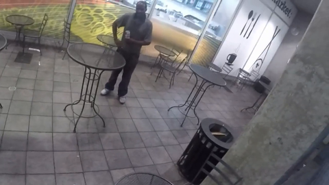 black dude mad at ice saying nigga
