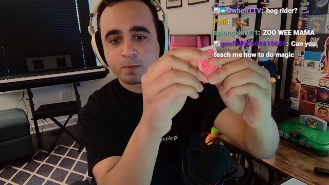 Squeex does a magic trick AINTNOWAY