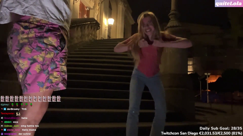 Cooksux teaches Lola to powerstrip on the streets of Berlin