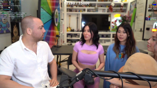 Alinity agrees to lend Mizkif over $100k