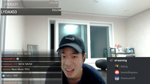 Streamer shows nose music after 8k viewer host