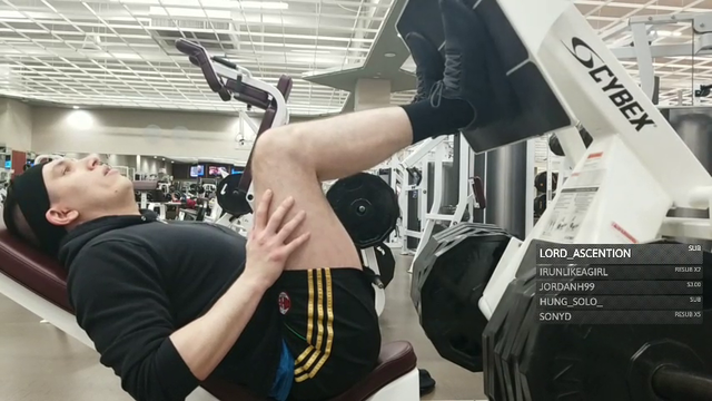 Ape sharted himself while doing leg presses