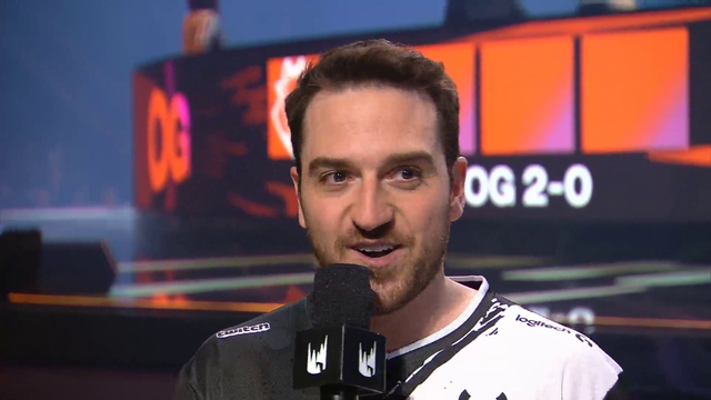 Owner of LEC finalist team has an emotional moment on stage