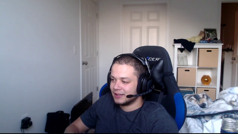 erobb puts his foot down and goes full squadW on his girlfriend
