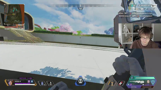 Mande goes insane and hits 4/4 noscopes