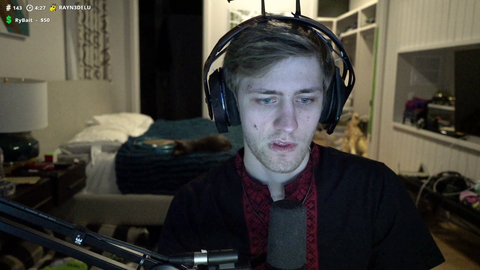 5 min after soda feeds his cat catnip