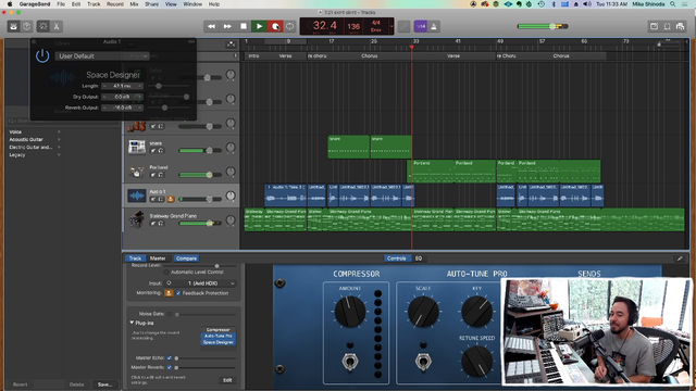 Mike Shinoda plays with autotune to make some Migos style Ad-Libs