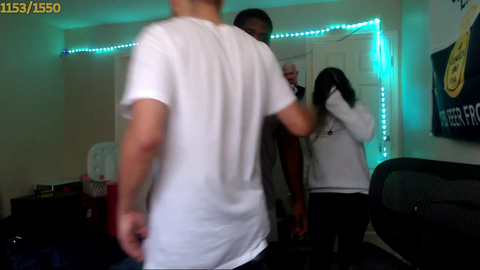 dareon squats 2 people