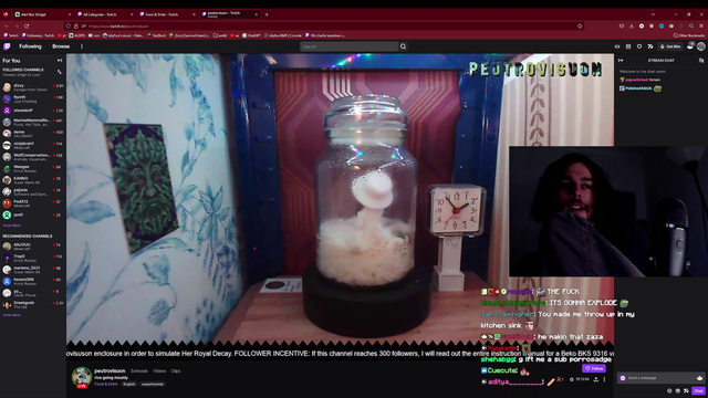 k4yfour stumbles across a 1 viewer food & drink stream