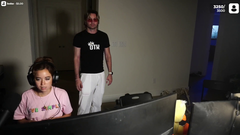 James Charles visits Cyr's stream