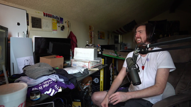Asmongold lives on a different plane of intelligence