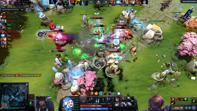 Topson uses the fountain against Newbee